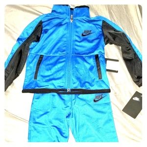 Nike tracksuit (toddler)